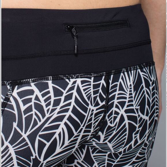 Lululemon Run A Marathon Crop II
Pretty Palm Black Angel Wing - Picture 3 of 7